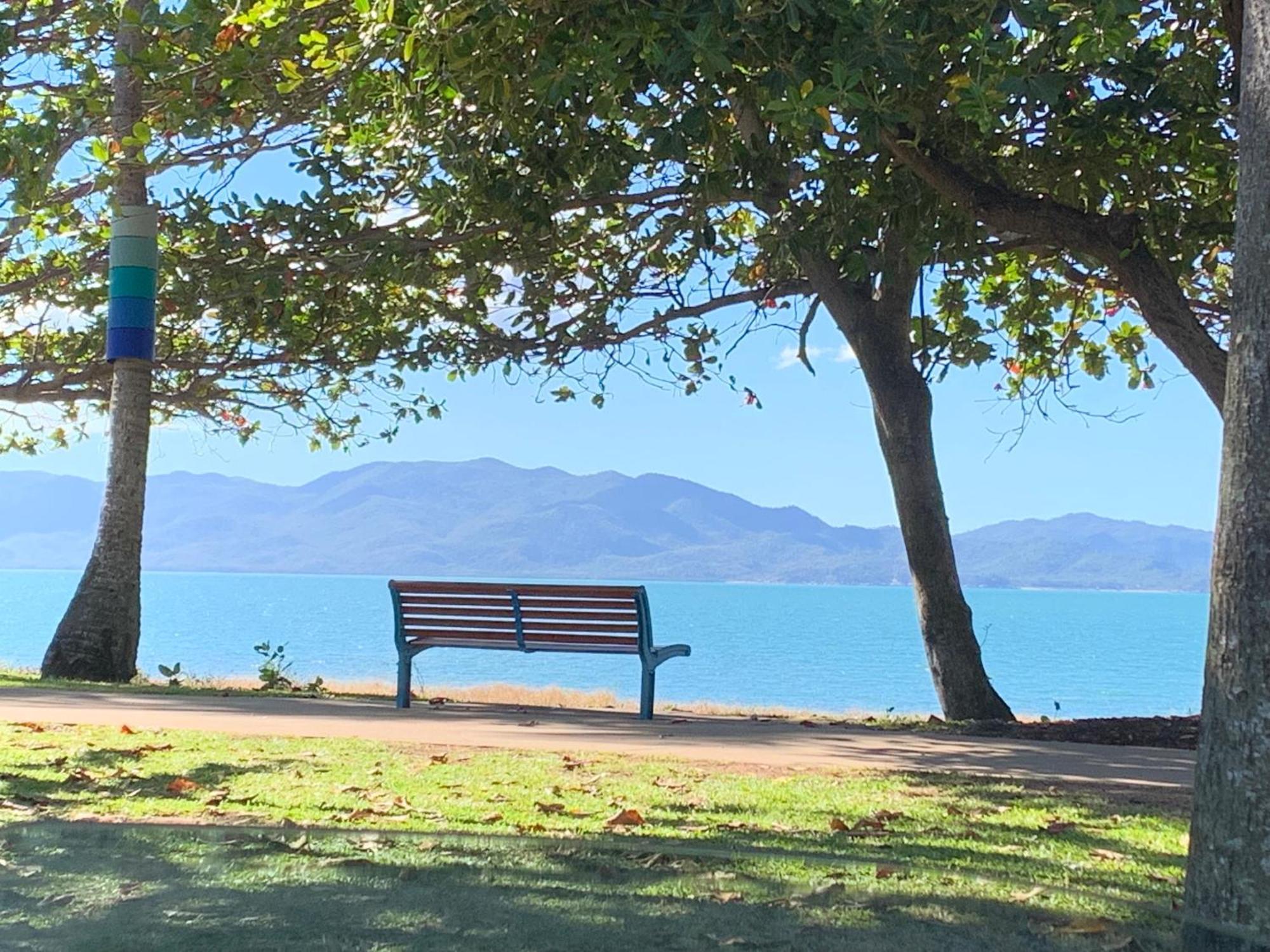 Shambhala Retreat Magnetic Island Cottages Nelly Bay Exterior photo